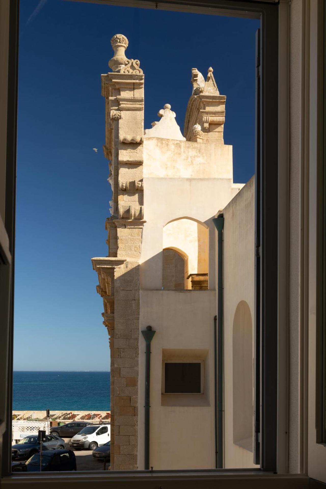 Appartamento Fronte Mare Dimora Cristina Gallipoli Esterno foto